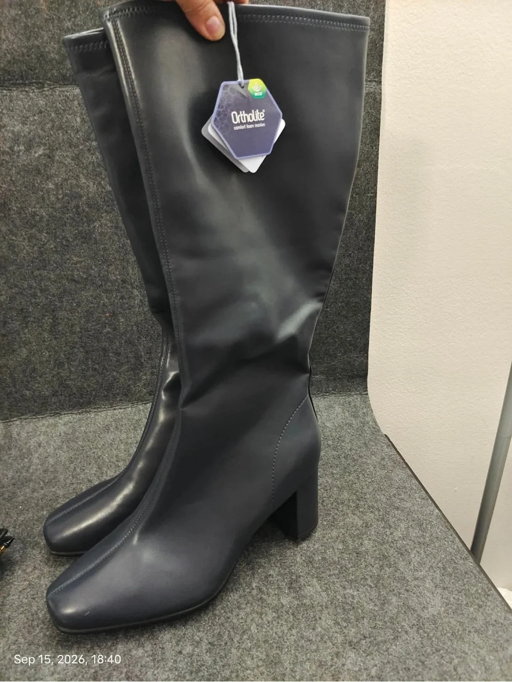 New Aerosoles Micah Tall Knee High Boot Women’s Navy Blue,Sz 10W with minor Stor